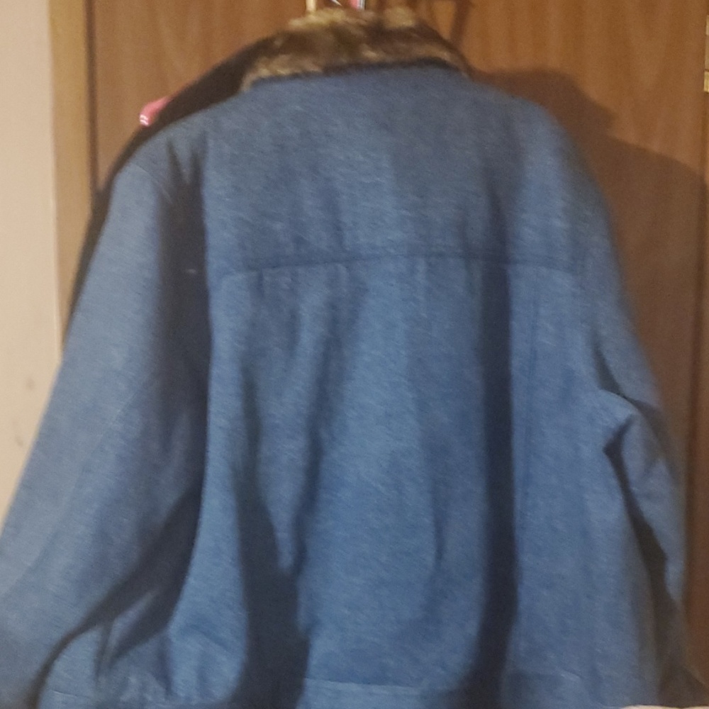 Jacket - Picture 2 of 3